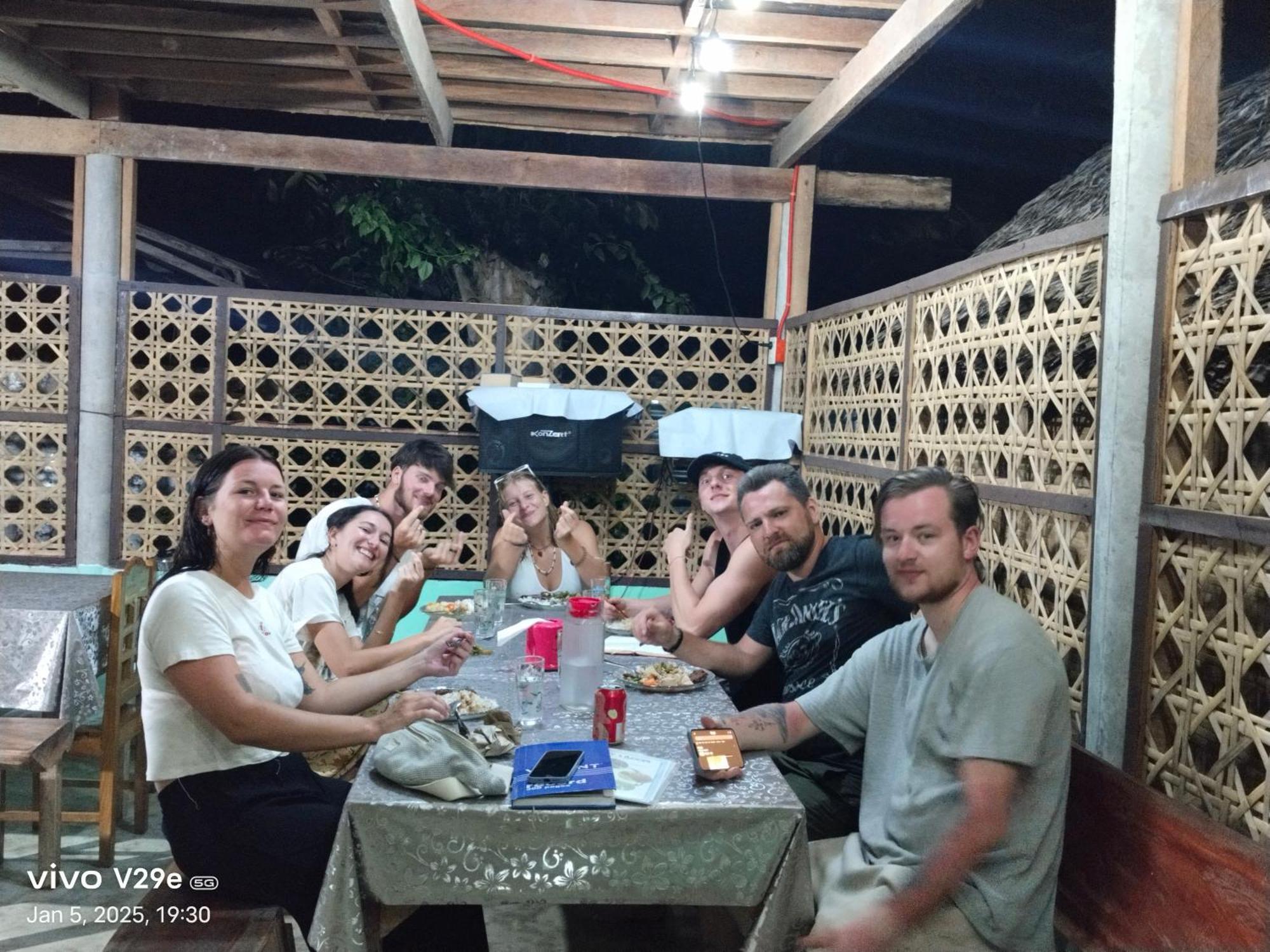 Batuan Lhoyjean Garden Hostel מראה חיצוני תמונה
